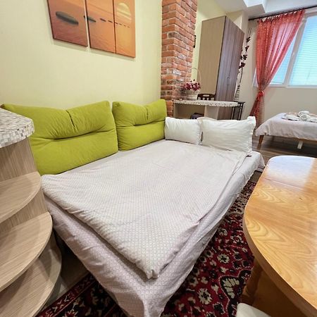 Barcelona Colorful Central Studio W Green Backyard София Екстериор снимка